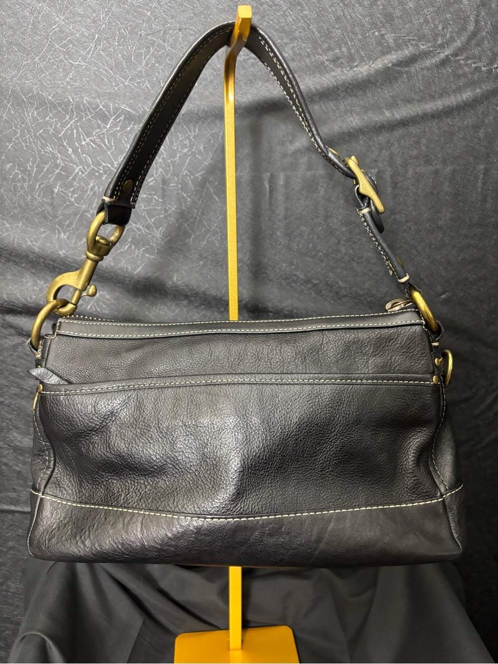Vintage Coach Legacy 10328 Black Leather Double Turnlock Shoulder Bag Y2K - Picture 4 of 7